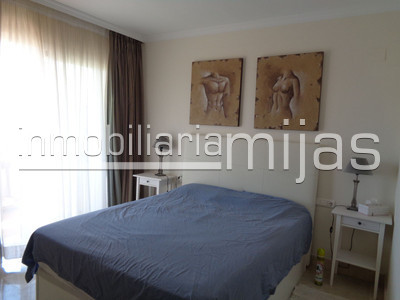 nameimg-Apartamento-Planta-Media-Apartamento-de-lujo-en-venta-Calahonda-R4392190_mijas-6