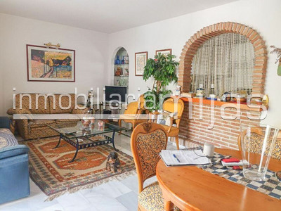 nameimg-Apartamento-Planta-Media-Apartamento-de-lujo-en-venta-Calahonda-R4434748_mijas-1