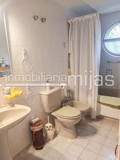 nameimg-Apartamento-Planta-Media-Apartamento-de-lujo-en-venta-Calahonda-R4434748_mijas-10