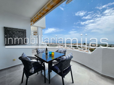 Penthouse for sale in Calahonda